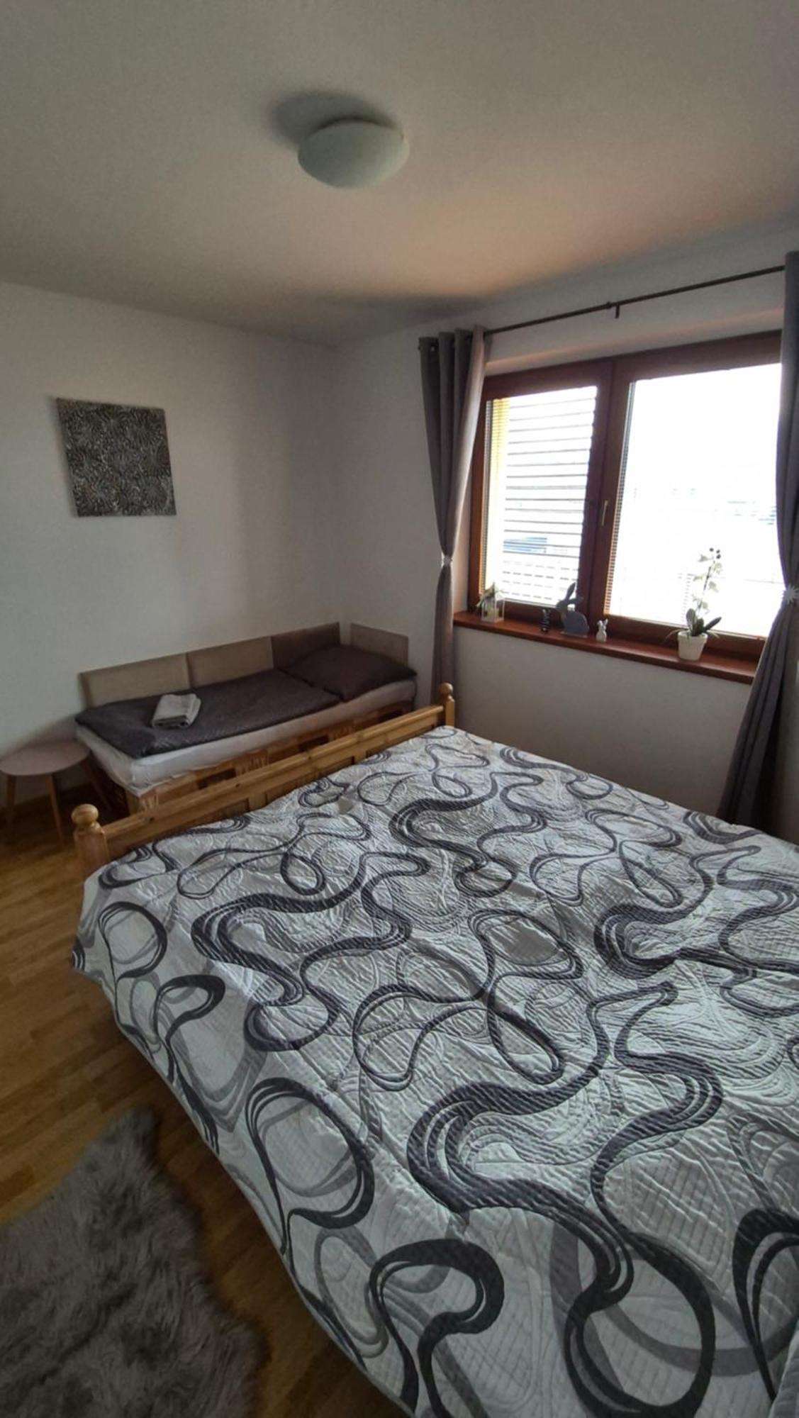 2 Room Apartment With Terrace 455, Apartmany Liptov Liptovský Mikuláš Buitenkant foto